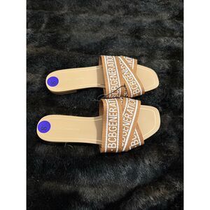 BCBGeneration Women’s BCBG KRISTA Kala  Logo Flat Sandals Size 8